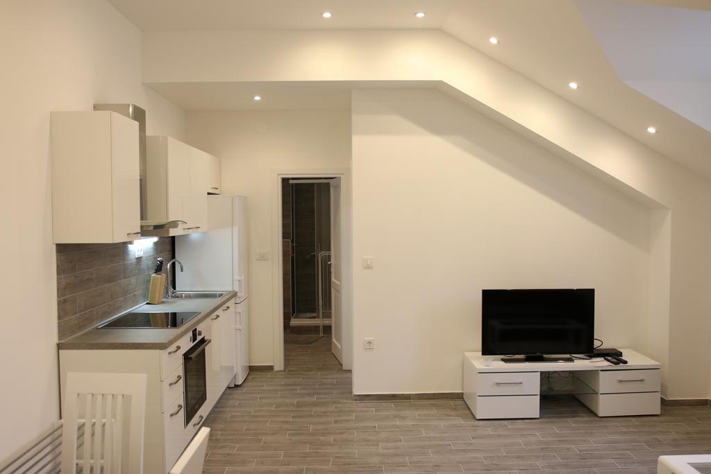 Centar Vodice Apartmani الغرفة الصورة
