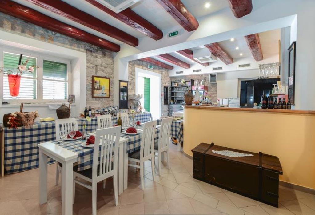 Centar Vodice Apartmani المظهر الخارجي الصورة
